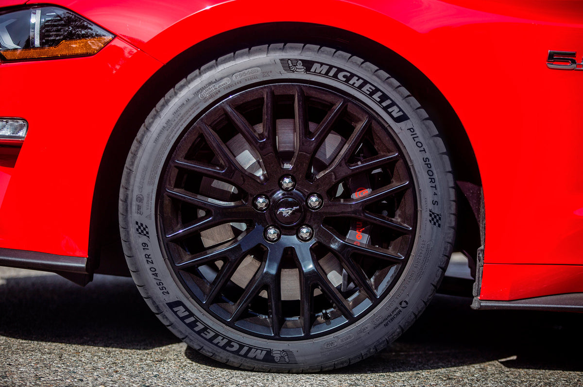 Michelin Pilot Sport 4S — hero mustang