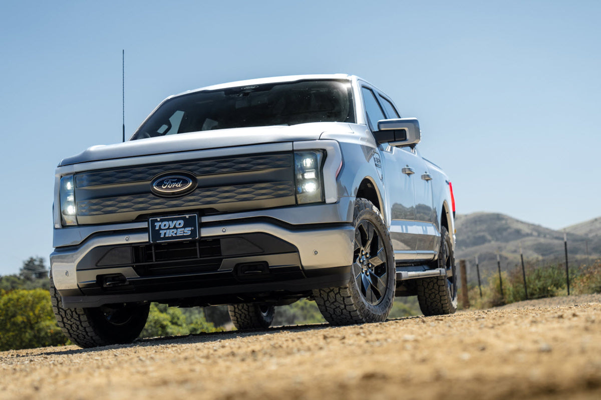 Toyo Open Country A/T III EV — mfr lightning front