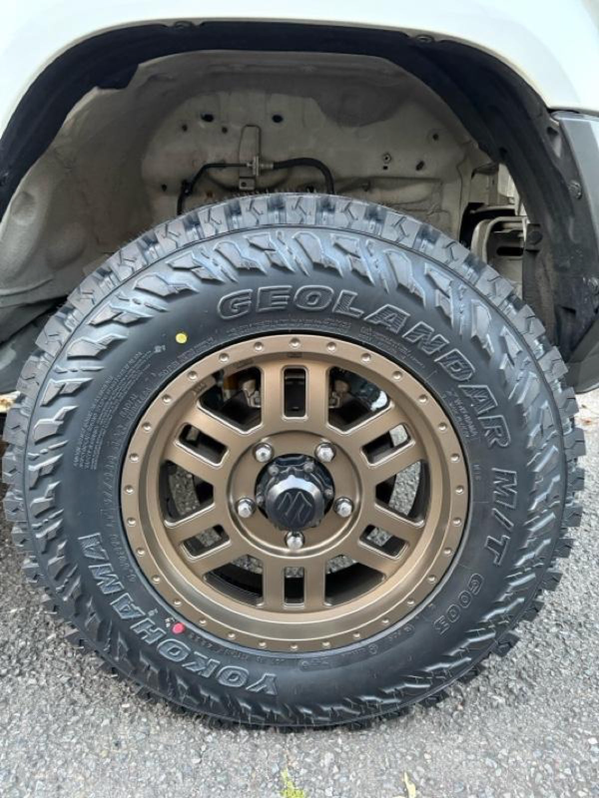 Yokohama Geolandar M/T G003 — ugc bronze wheel