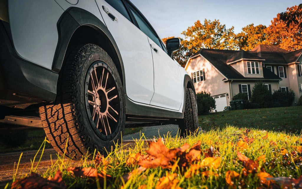 Nitto Nomad Grappler — hero mounted grass