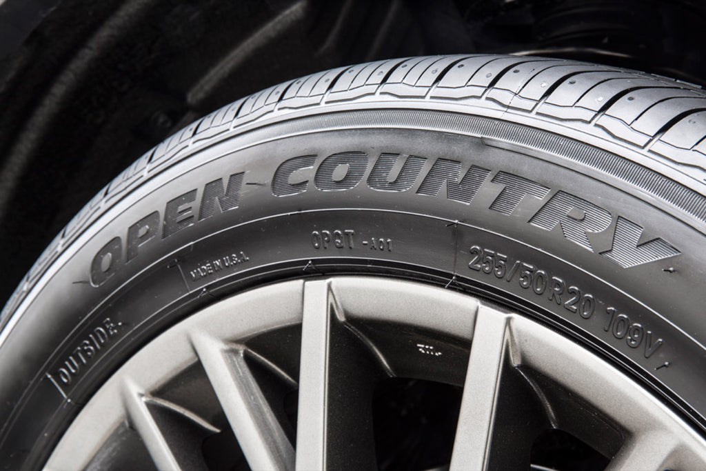 Toyo Open Country Q/T — hero sidewall closeup