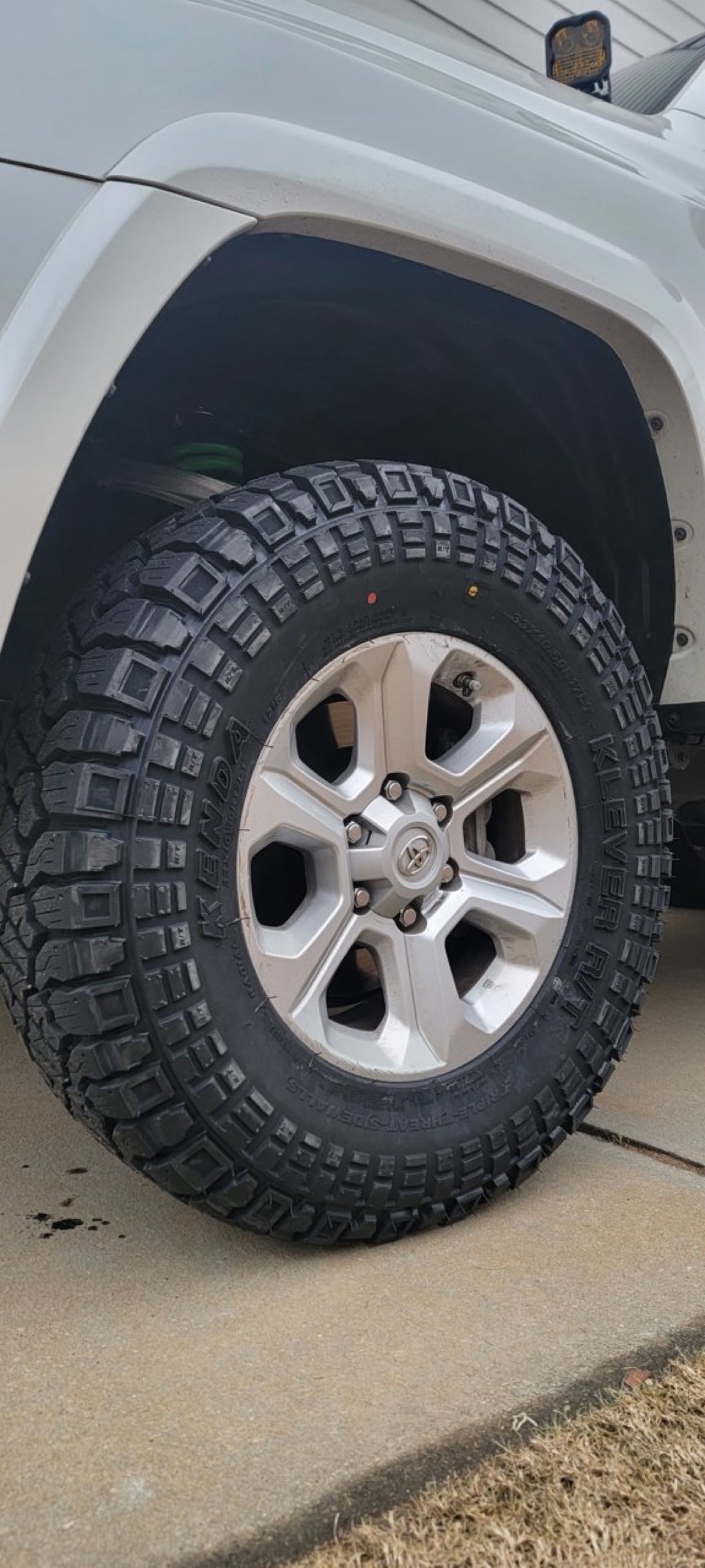 Kenda Klever R/T KR601 — ugc 4runner