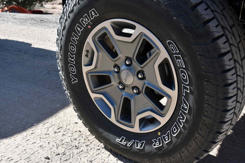Yokohama Geolandar AT G015 — ugc jeep closeup