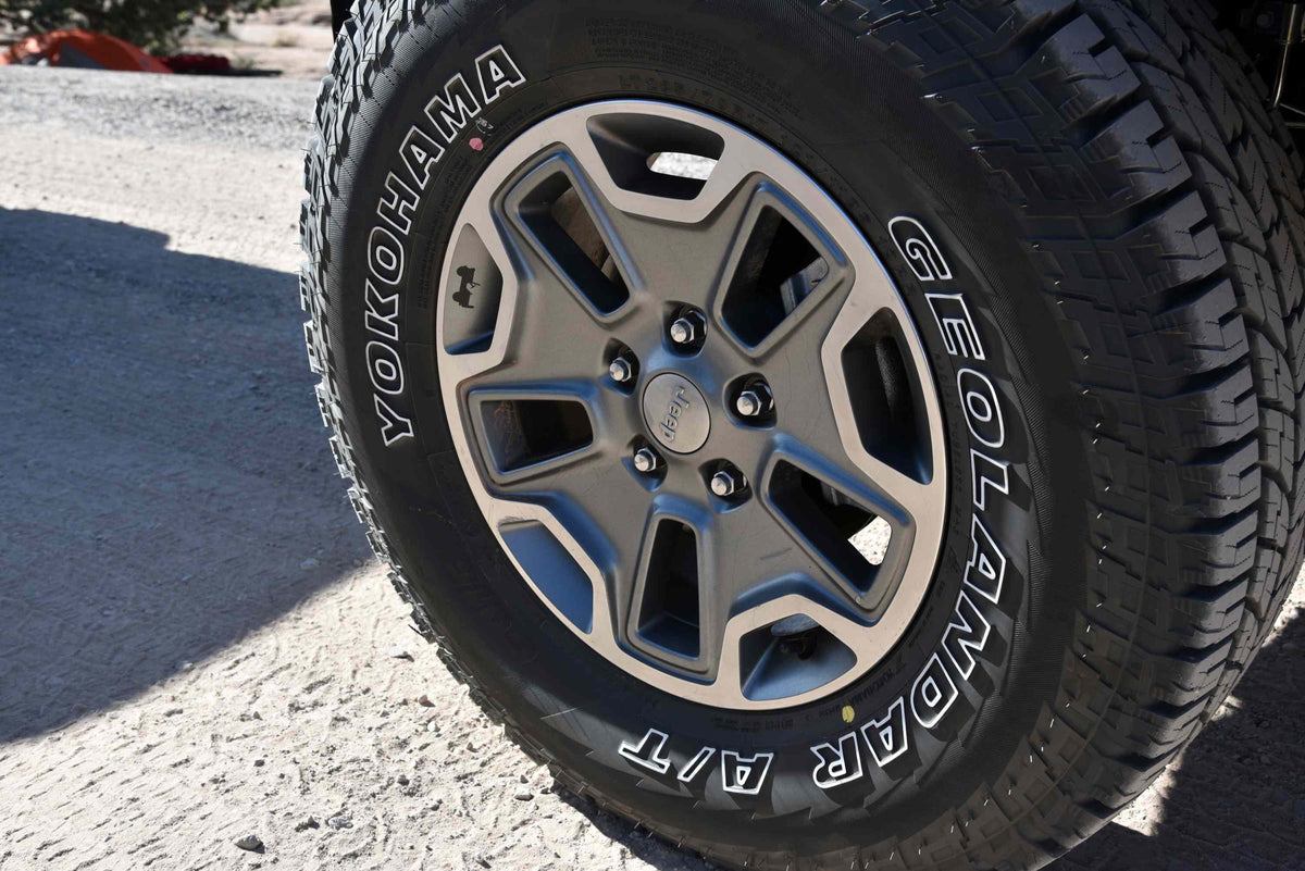 Yokohama Geolandar AT G015 — ugc jeep closeup