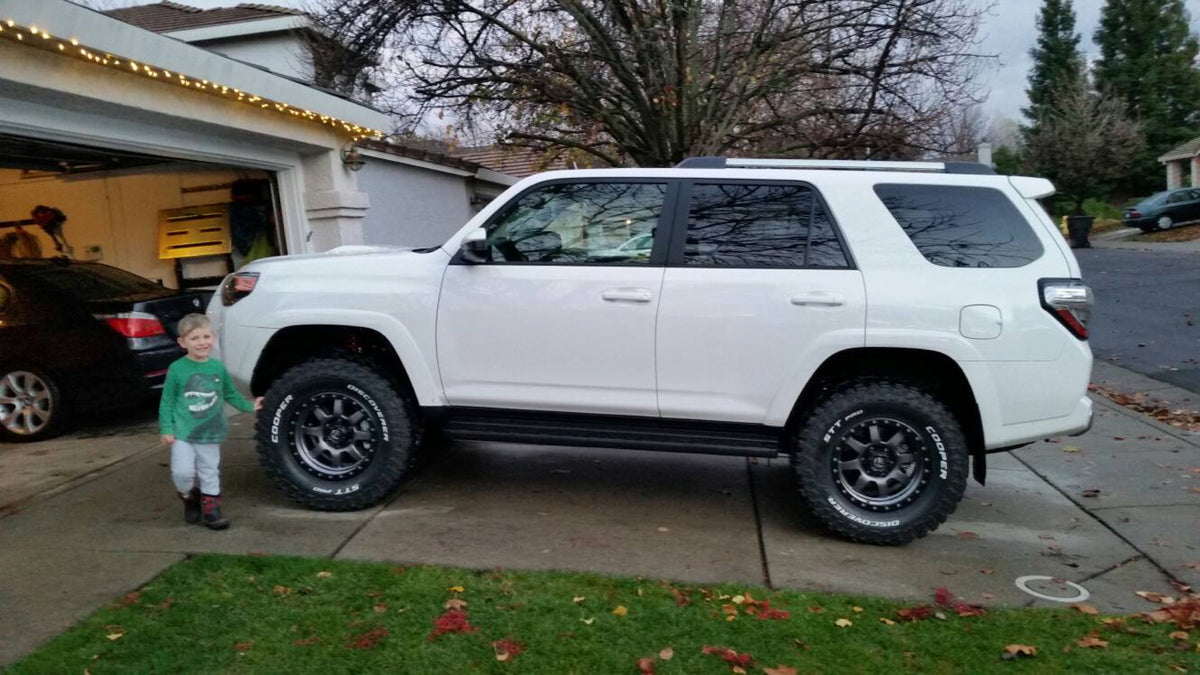 Cooper Discoverer STT Pro — ugc 4runner