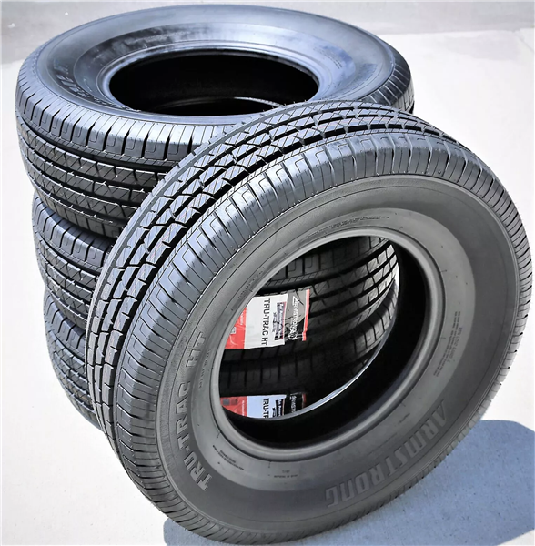 ARMSTRONG TRU-TRAC HT ROADHAZARD tire