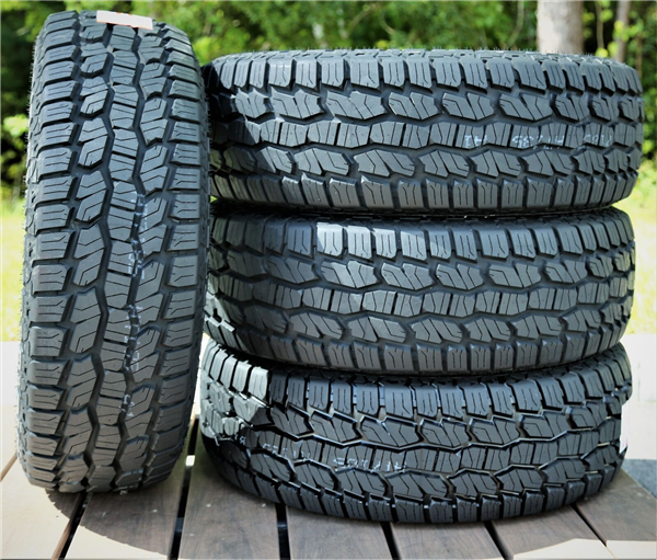 ATLAS PARALLER WHITE LETTERS tire