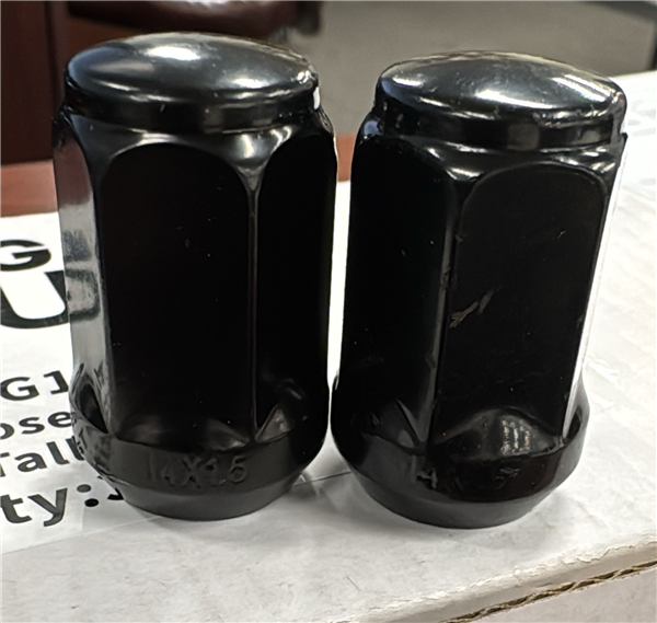 1/2 Closed 3/4  Hex Black 1.4'' Tall