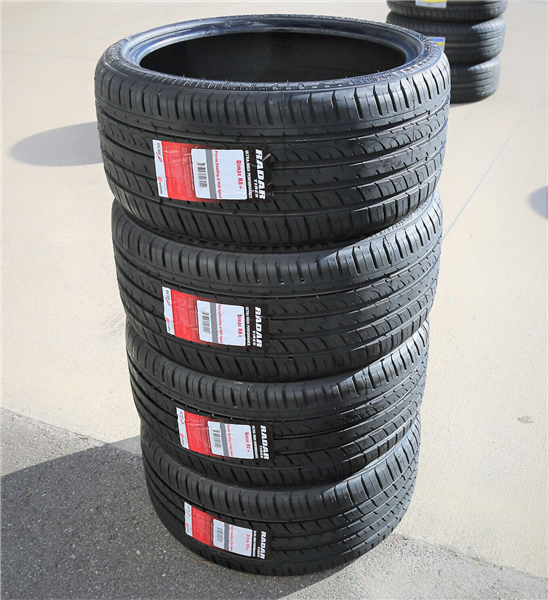 RADAR DIMAX R8 tire